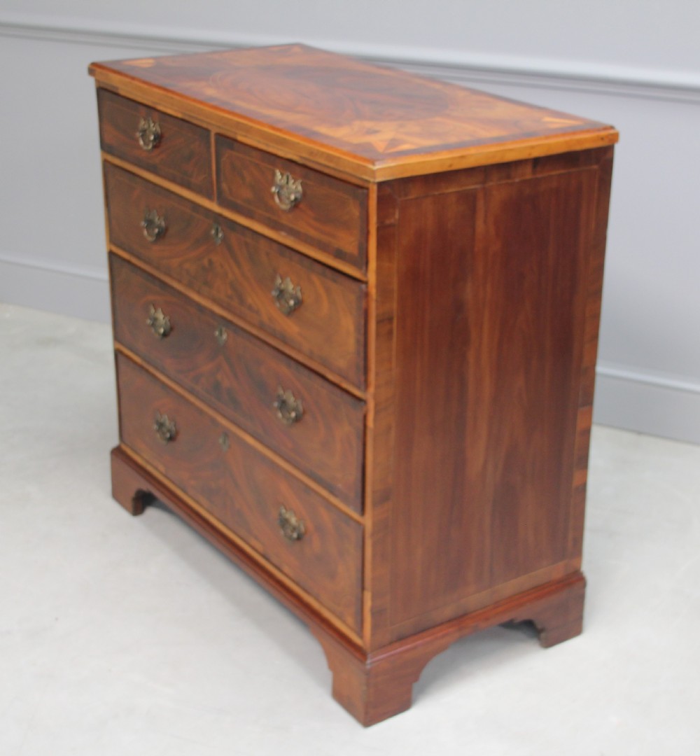 A Georgian mahogany chest of drawers  View VII