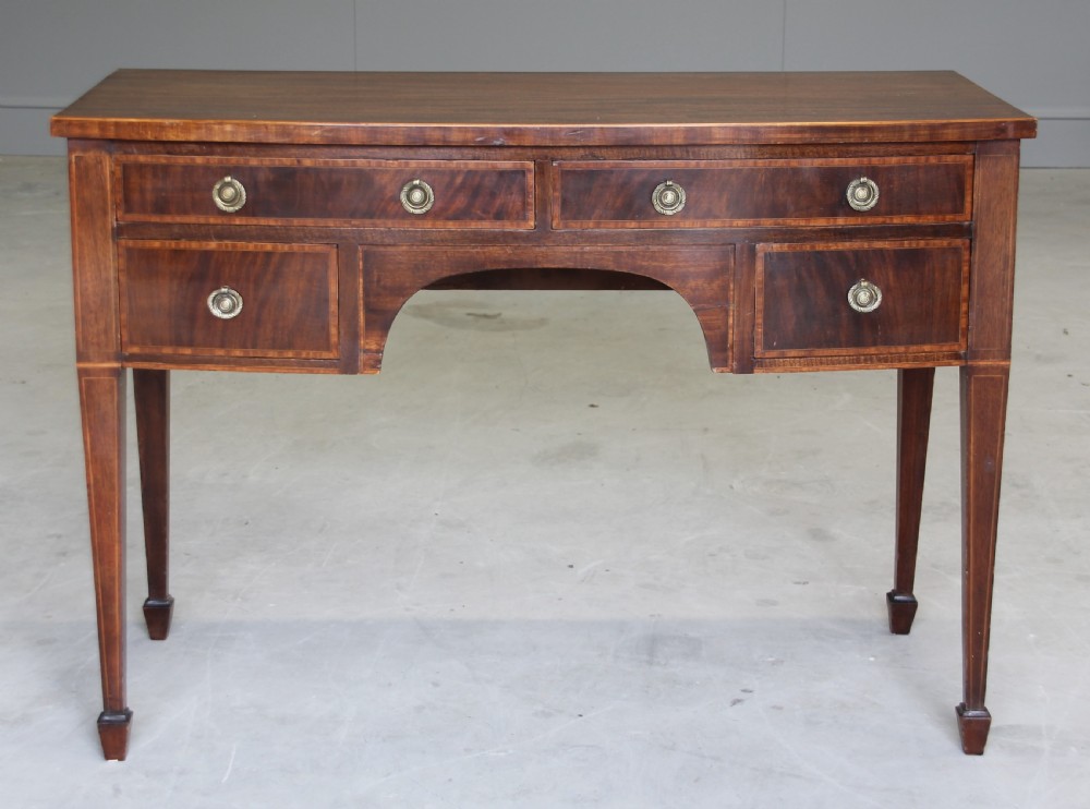 An Edwardian mahogany dressing table. View III