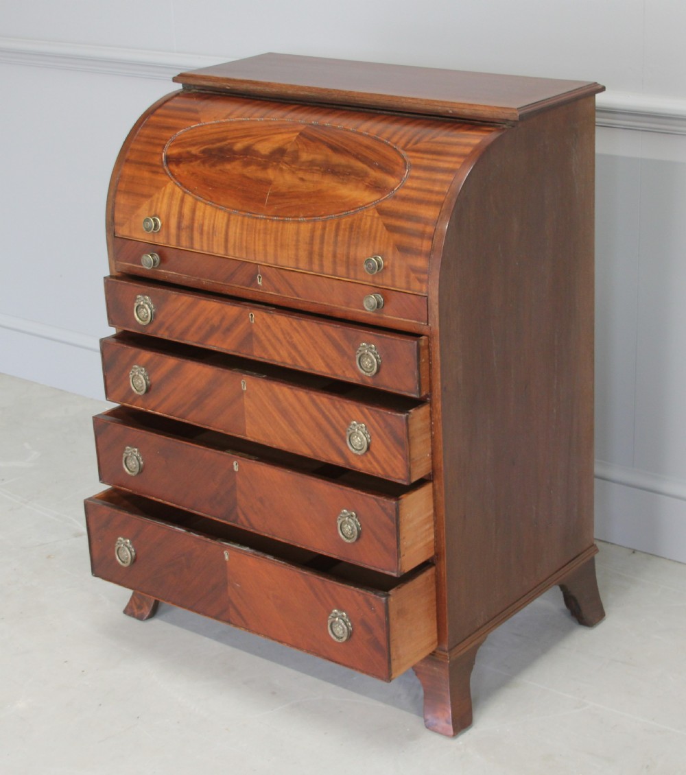AN EDWARDIAN MAHOGANY CYLINDER BUREAU View III