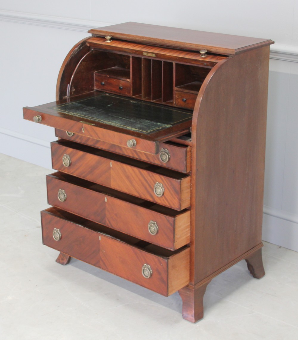 AN EDWARDIAN MAHOGANY CYLINDER BUREAU View IV