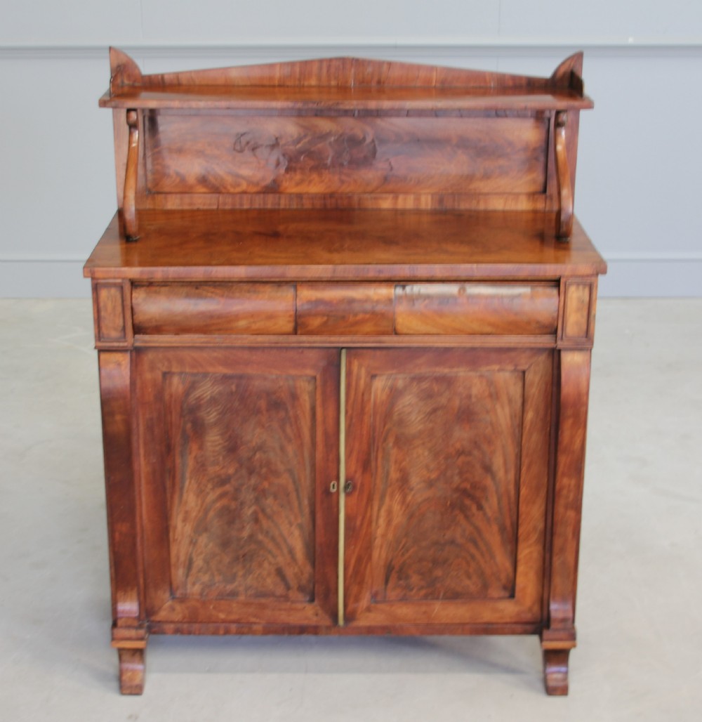 A WILLIAM IV FLAME MAHOGANY CHIFFONIER View IV