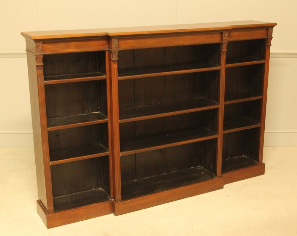 AN EARLY 19TH CENTURY MAHAGANY BREAKFRONT OPEN BOOKCASE View II