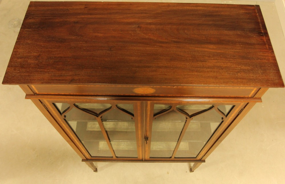 AN EDWARDIAN MAHOGANY DISPLAY CABINET View V