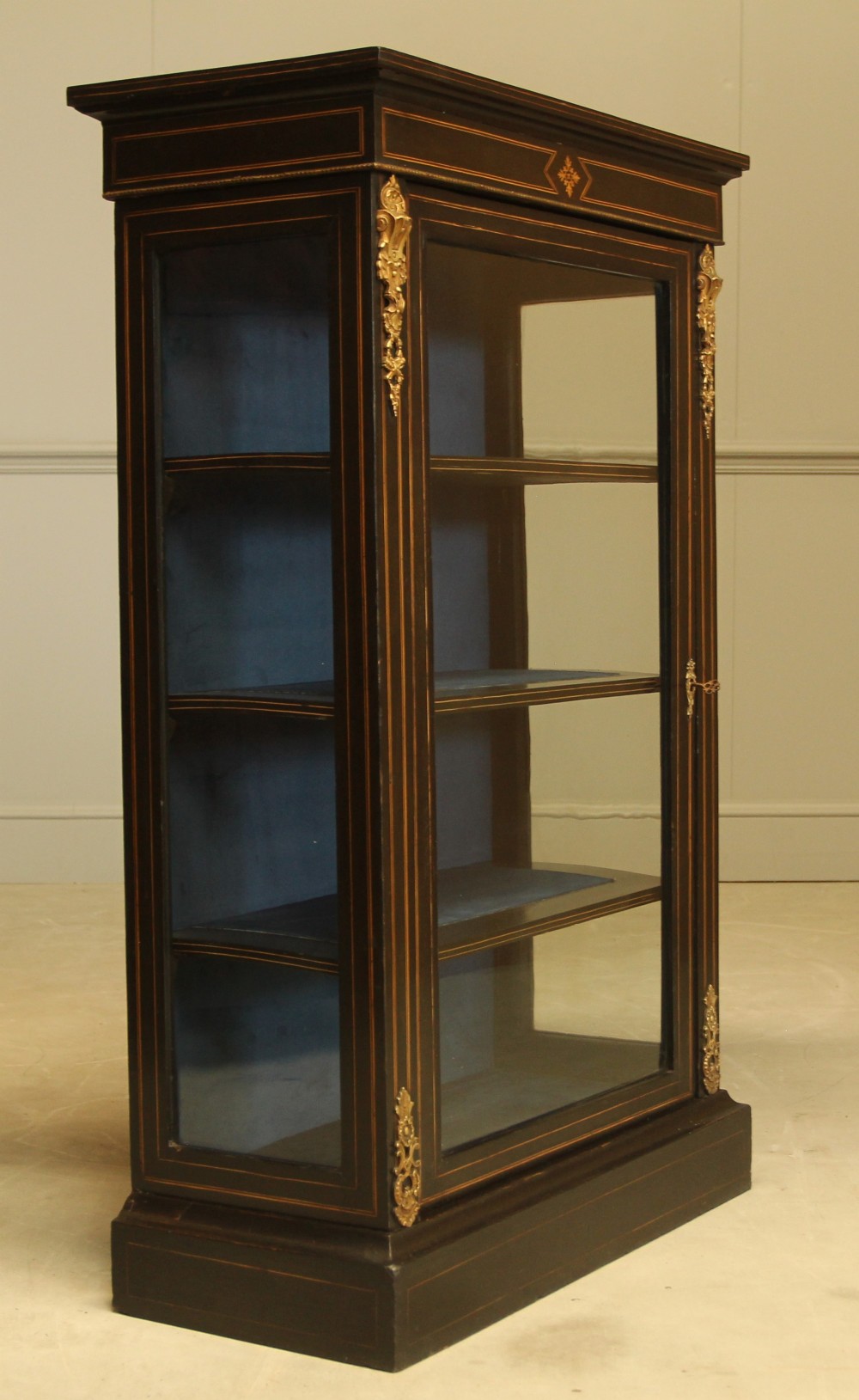 A VICTORIAN EDONIZED PEIR CABINET