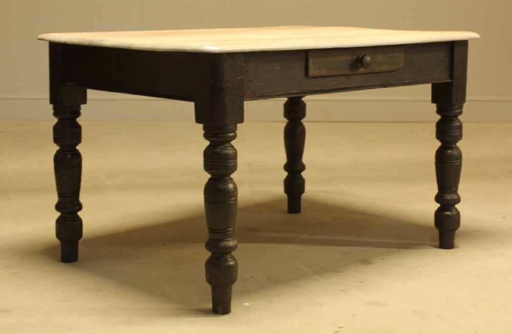 A VICTORIAN PINE SCRUBBED TOP TABLE View II