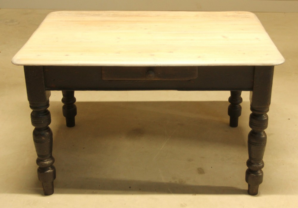 A VICTORIAN PINE SCRUBBED TOP TABLE View IV