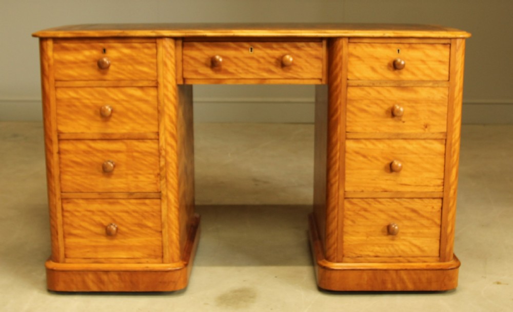 A 19TH CENTURY VICTORIAN WRITING DESK View III