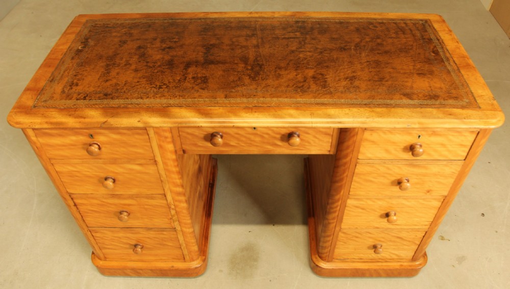 A 19TH CENTURY VICTORIAN WRITING DESK View X