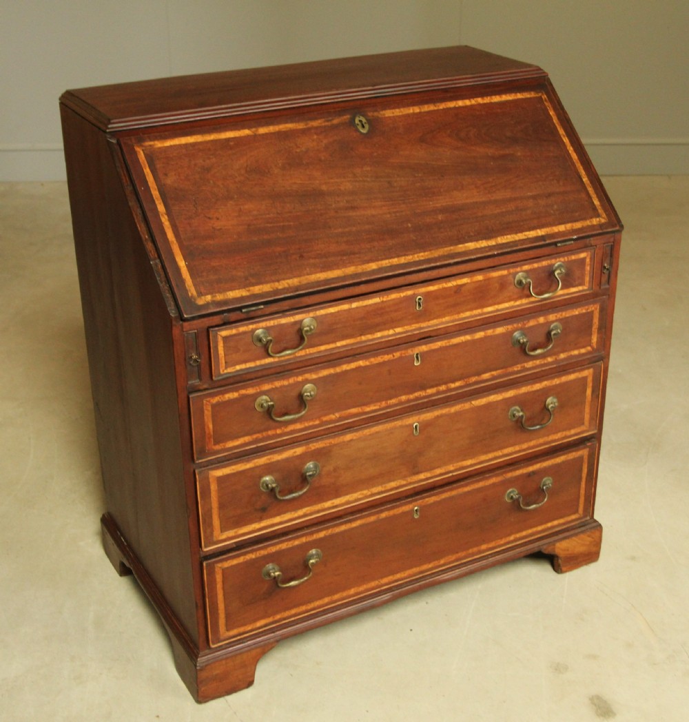 A GEORGIAN MAHOGANY BUREAU View IV