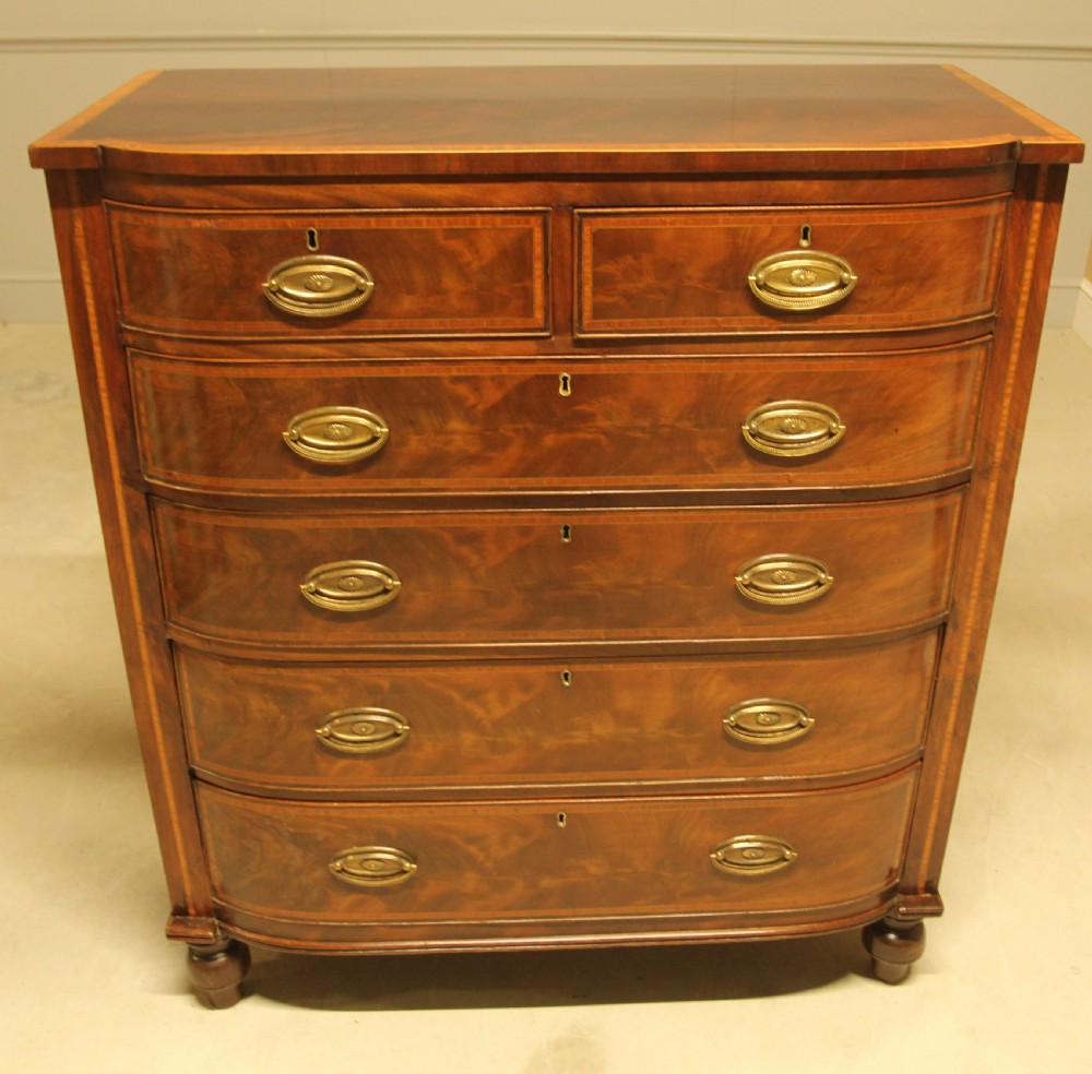 A WILLIAM IV MAHOGANY CHEST OF DRAWERS View IV