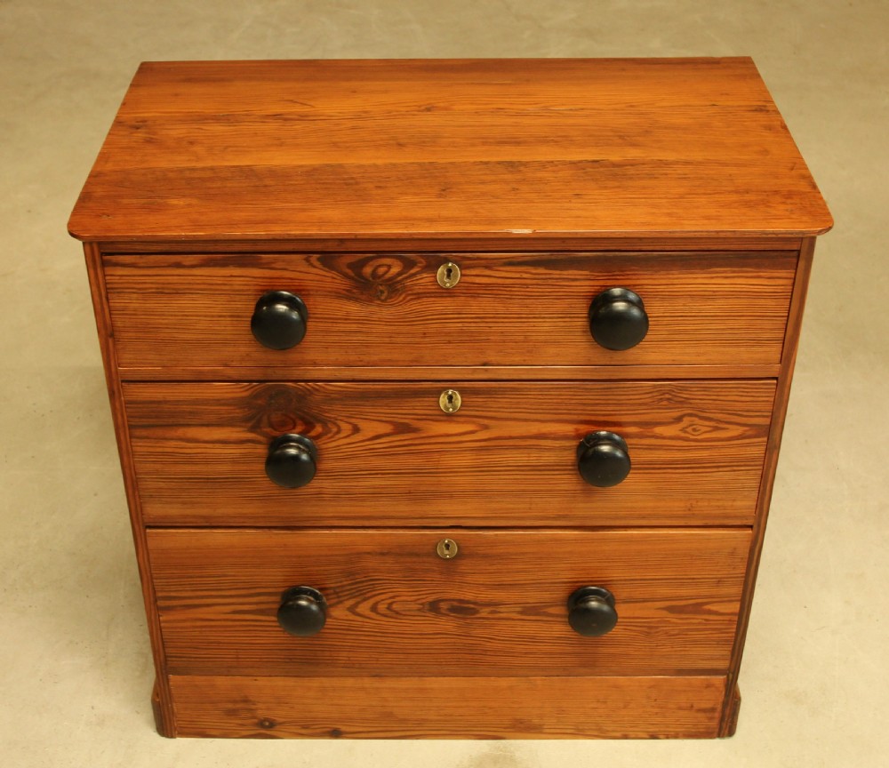 A 19th century pitch pine chest of drawers  View III