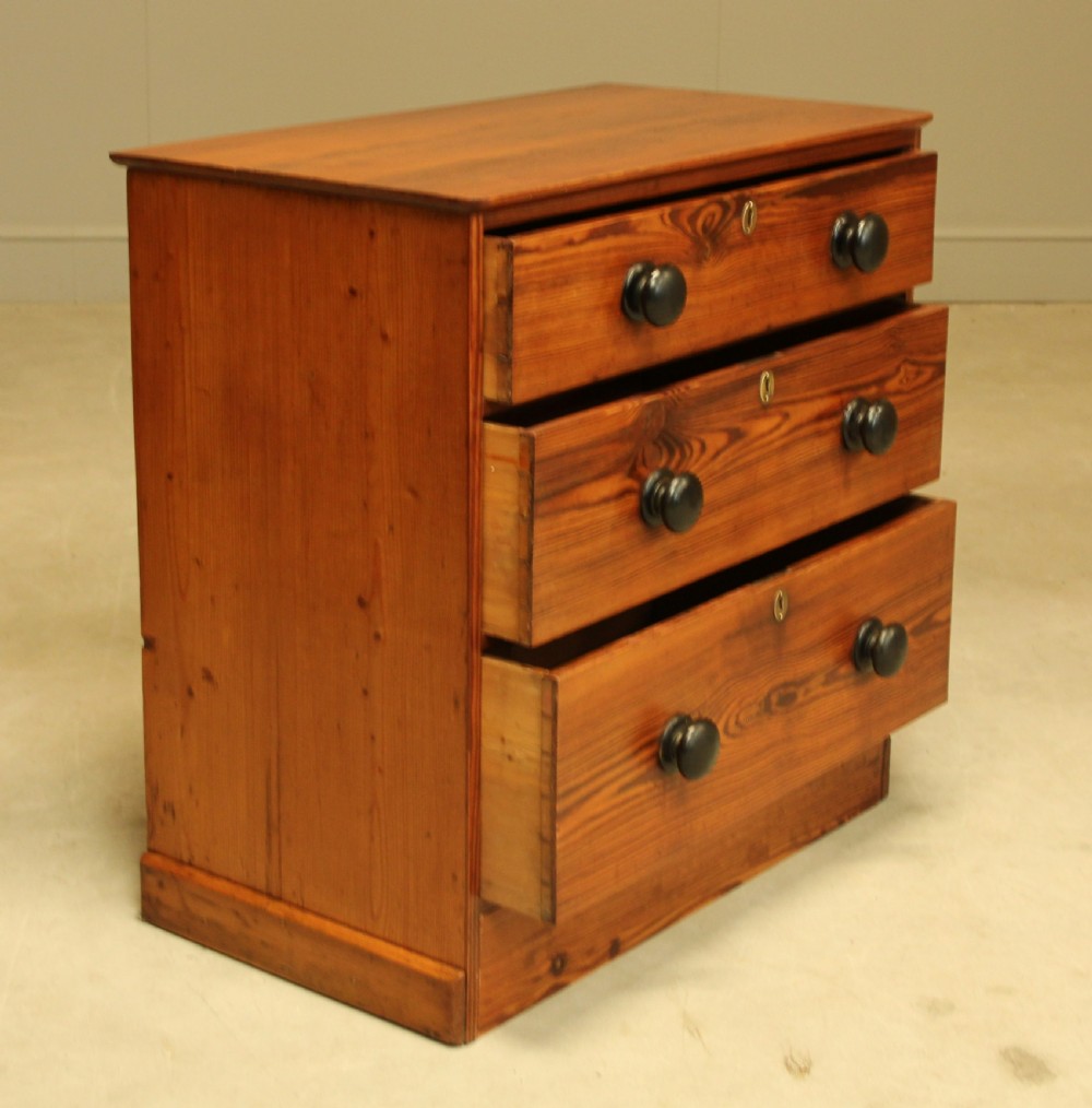 A 19th century pitch pine chest of drawers  View VII