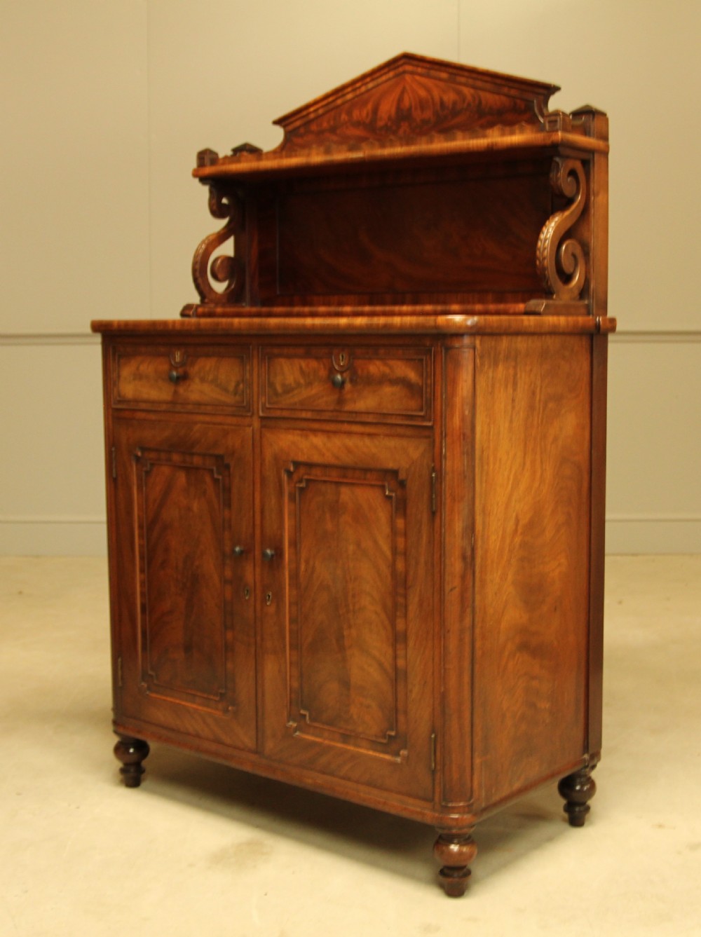 A GEORGE IV MAHOGANY CHIFFONIER View IV
