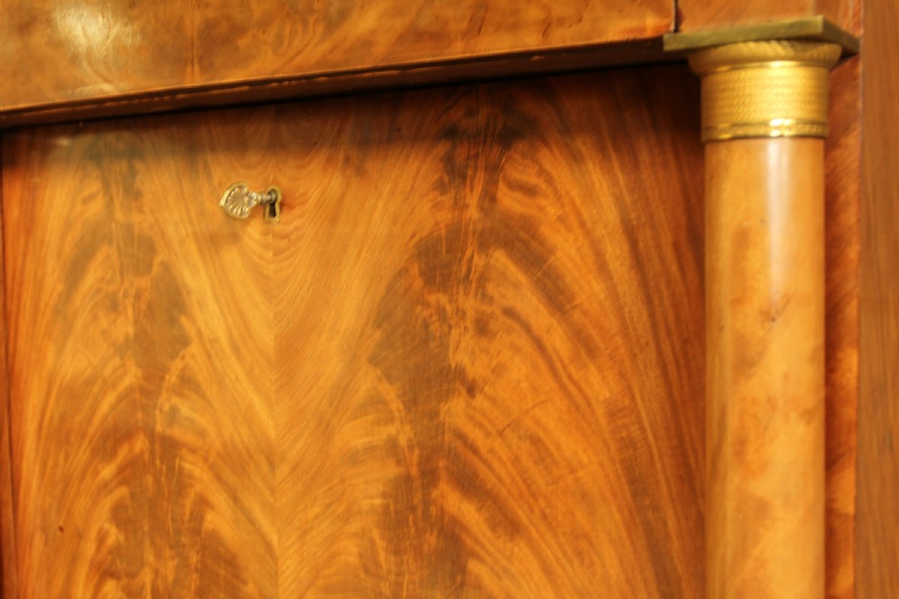 AN EARLY FRENCH MAHOGANY ESCRITOIRE View VII