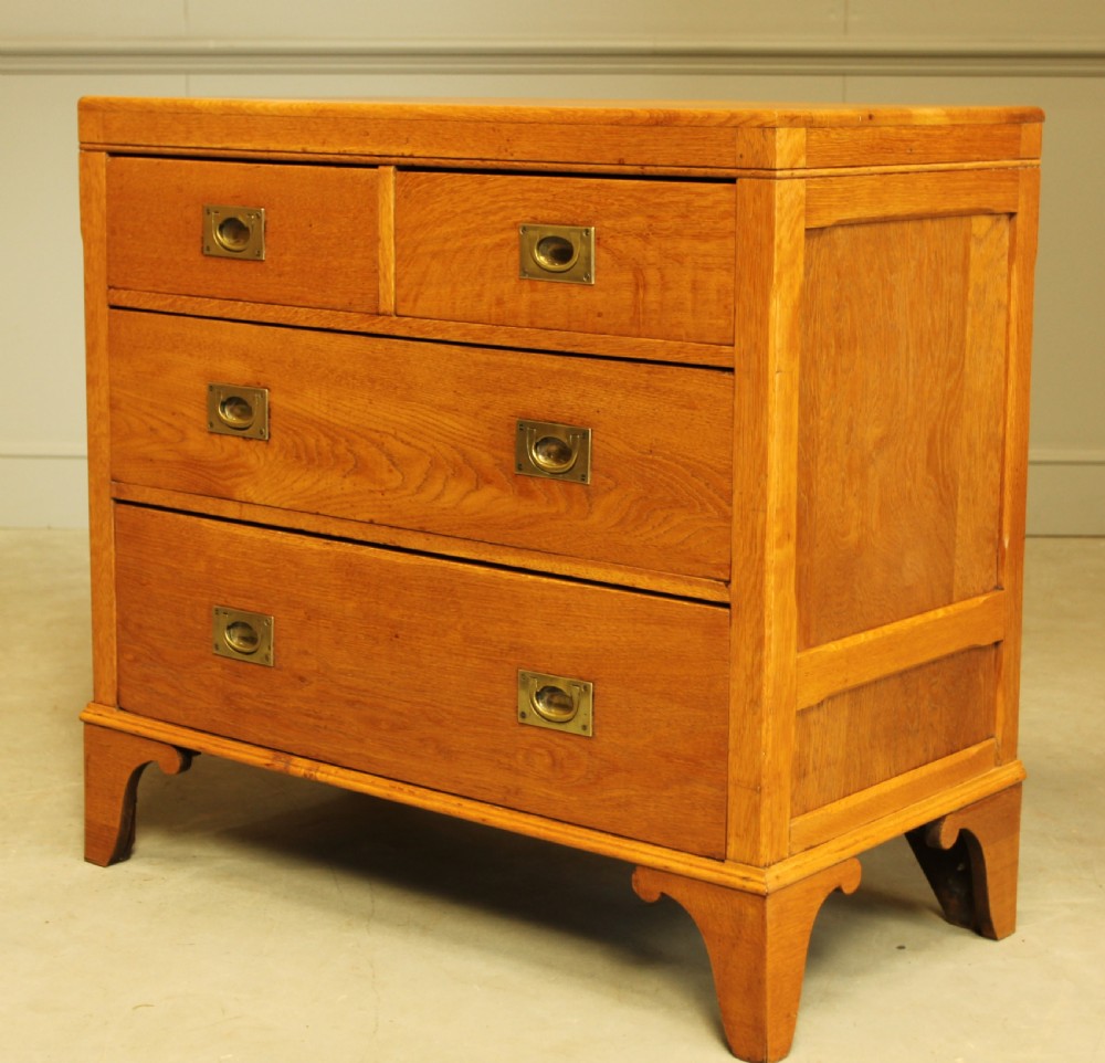 AN EARLY 20TH CENTURY OAK CHEST OF DRAWERS View IV