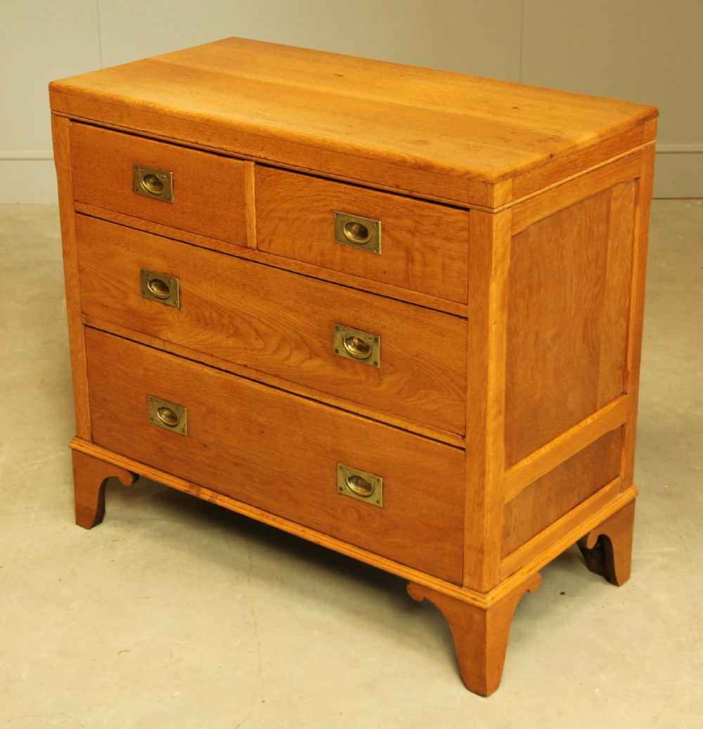 AN EARLY 20TH CENTURY OAK CHEST OF DRAWERS View VI
