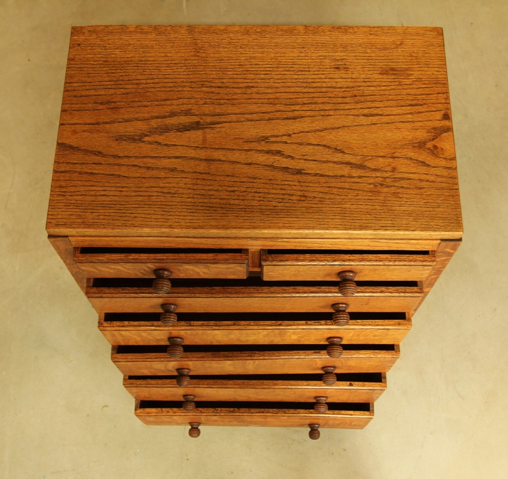 An early 20th century solid oak Printers chest  View VIII