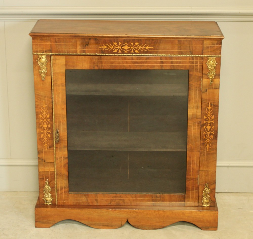 A VICTORIAN ROSEWOOD INLAID PIER CABINET.