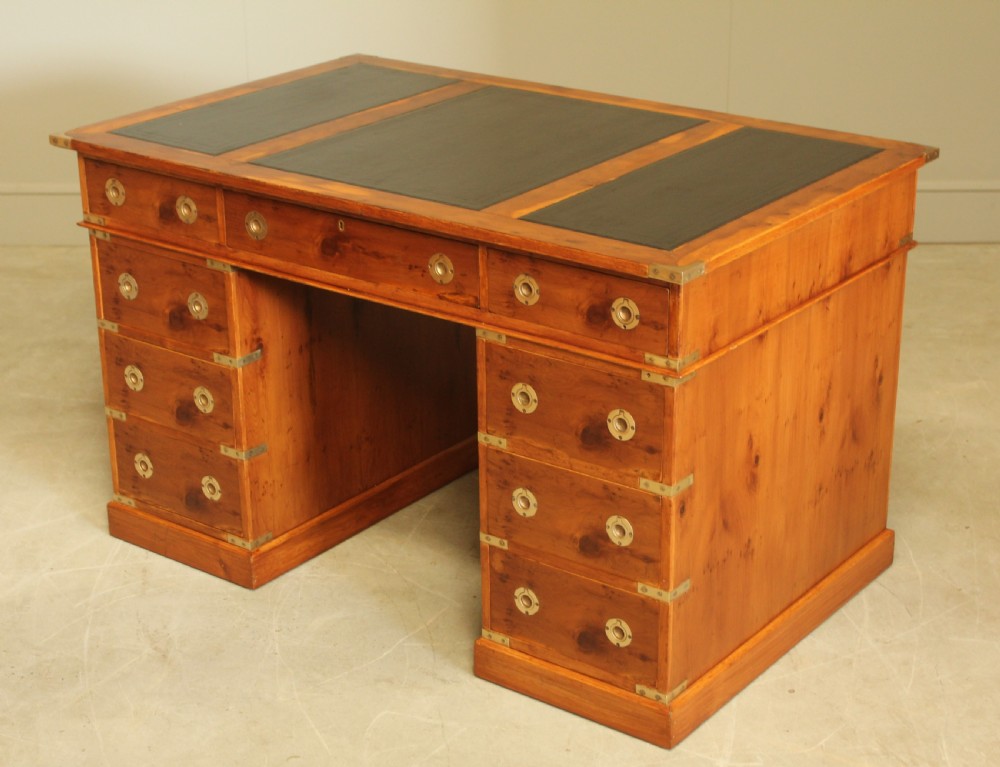 AN EARLY 20TH CENTURY YEW TWIN PEDISTAL DESK View V