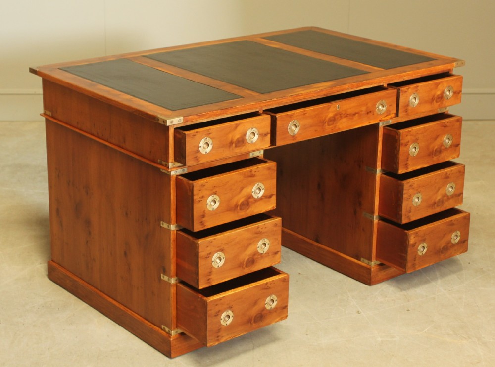 AN EARLY 20TH CENTURY YEW TWIN PEDISTAL DESK View VI