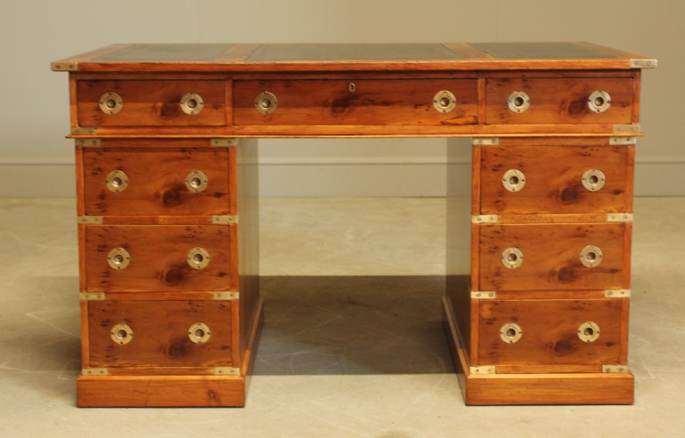 AN EARLY 20TH CENTURY YEW TWIN PEDISTAL DESK View VII