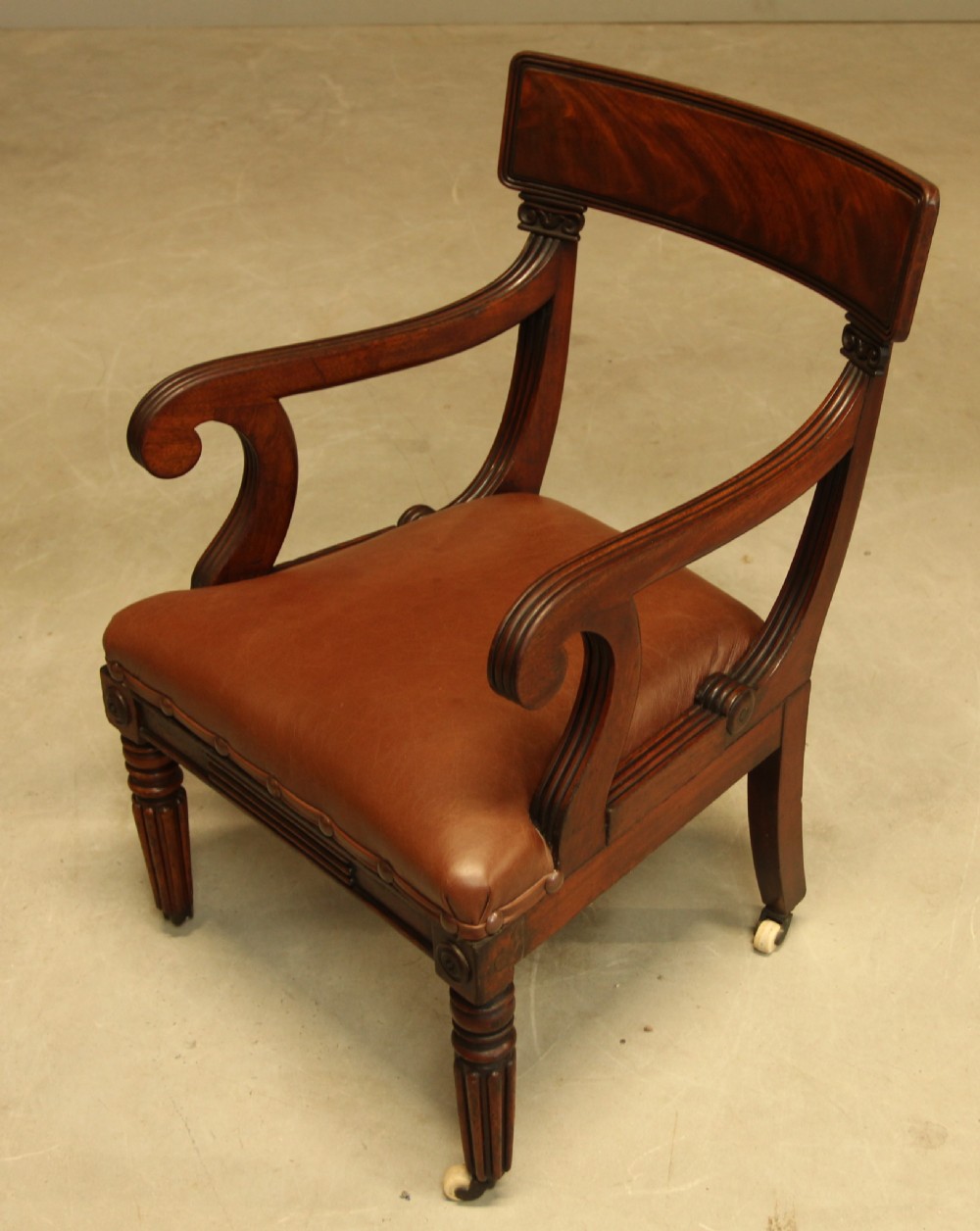 A WILLIAM IV MAHOGANY BAR BACK ARMCHAIR View VI