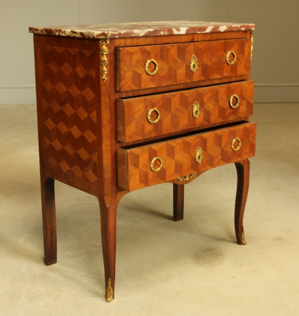 A 19TH Century Small French chest of drawers / Antique commode  View VIII