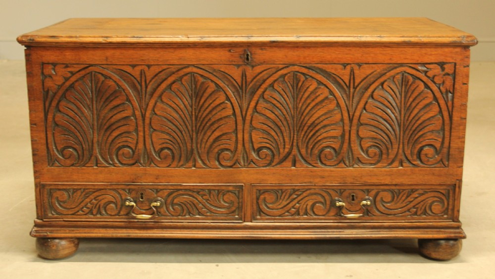 Antique OAK Mule chest / 18th century coffer / Blanket chest