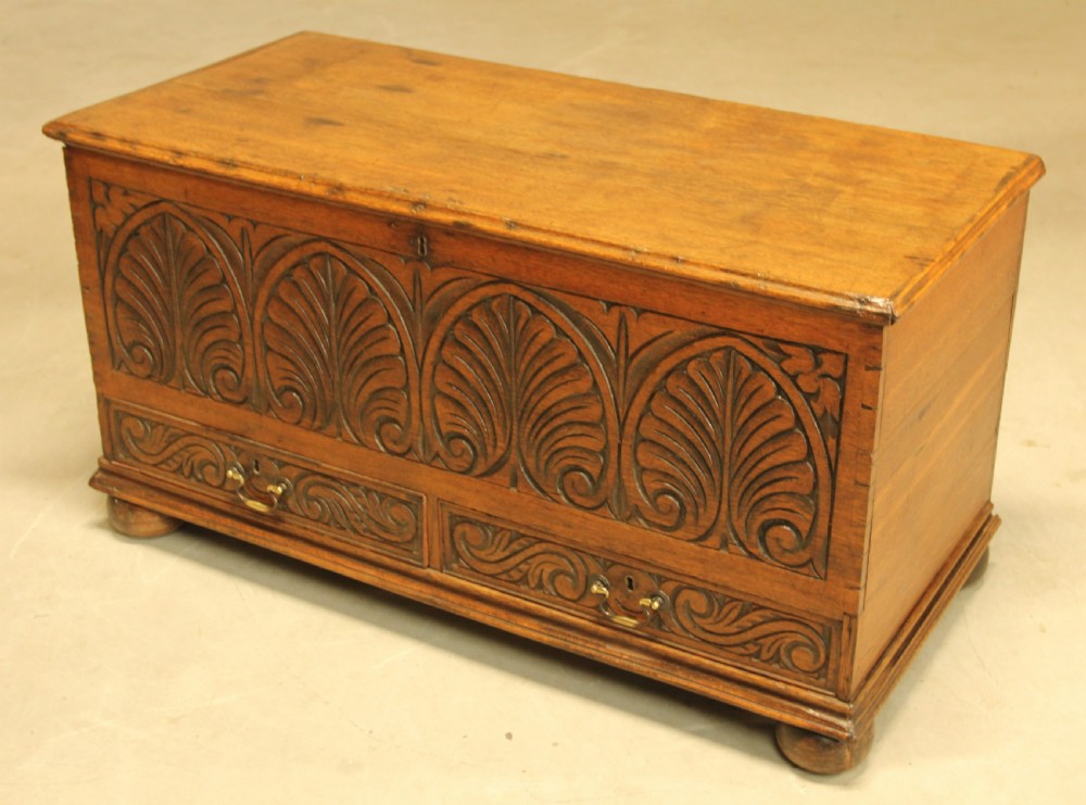 Antique OAK Mule chest / 18th century coffer / Blanket chest View VII