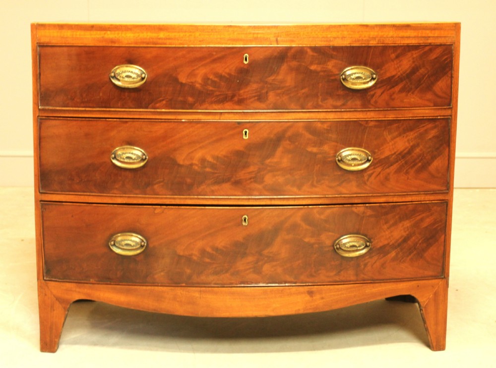 Antique mahogany Georgian chest of drawers