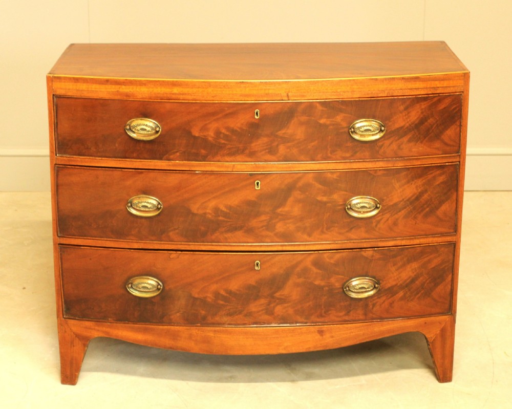 Antique mahogany Georgian chest of drawers View II