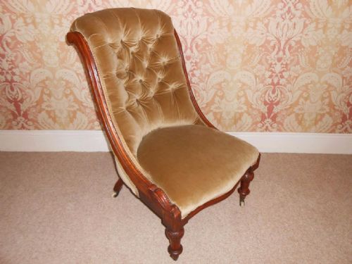 Victorian Walnut Framed Button Back Ladies Chair