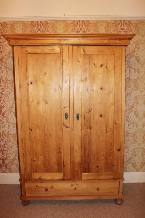 Late Victorian Antique Pine Double Door Wardrobe / Armoire