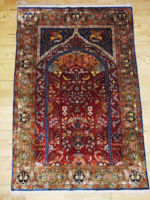 Outstanding Persian Silk Kashan Prayer Rug / Carpet, Isfahan Province