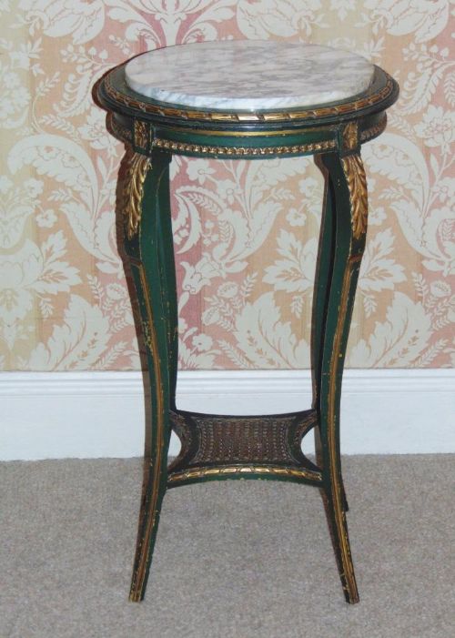 Elegant Circular French Occasional / Side / Lamp Bedside Table
