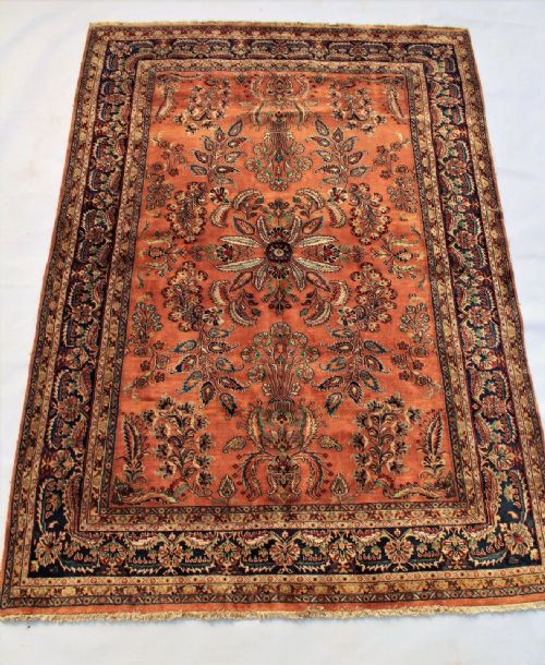 Fine Antique Saroukh Carpet