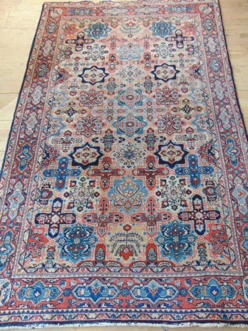 Attractive Early 20th Century Saroukh Carpet / Rug