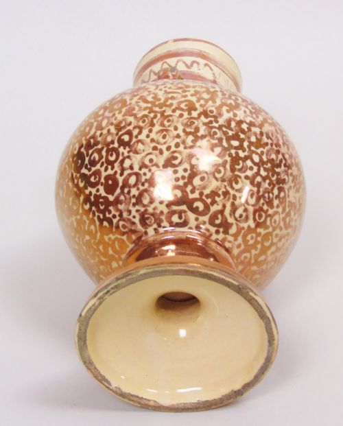 fig 3. Hispano Moresque Lustre Vase 18th Century
