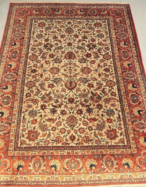 fig 1. Good Antique Nejafabad Isfahan Carpet 390 x 262