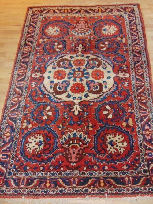 Antique Bakhtiari Rug Carpet West Persia