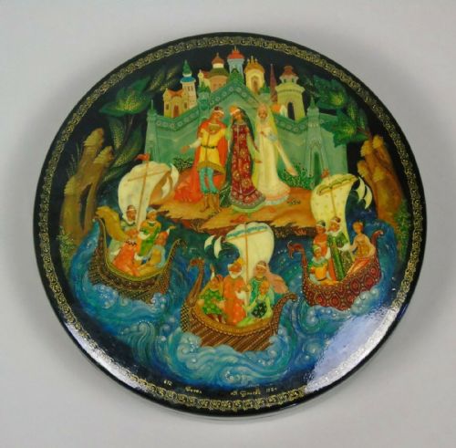 Stunning Antique Russian Hand Painted Lidded Box
