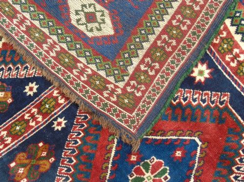 fig 1. Antique Yalameh Carpet 329 x 198