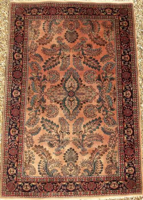 Fine Antique Saroukh Carpet