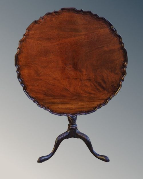 Good Georgian Mahogany Tilt Top Table 
