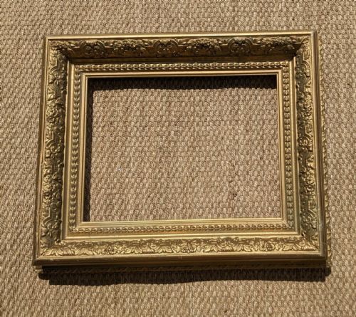 Good Quality Deep Victorian Gilt Frame. No.6