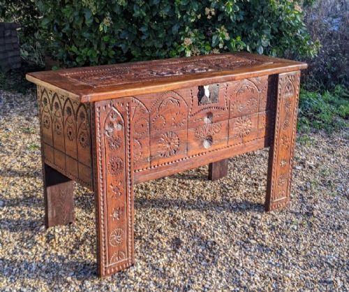 18th Century Welsh Oak Coffer Bach 