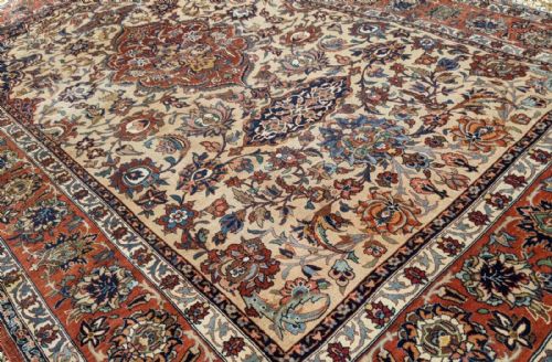ANTIQUE ISFAHAN CARPET - ADDITIONAL PHOTO 3