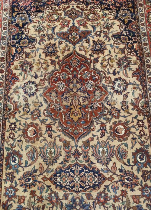 ANTIQUE ISFAHAN CARPET - ADDITIONAL PHOTO 5