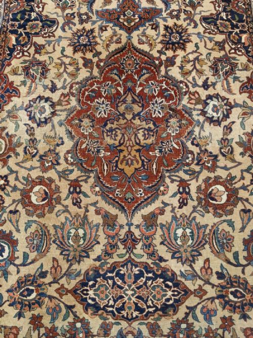 ANTIQUE ISFAHAN CARPET - ADDITIONAL PHOTO 7