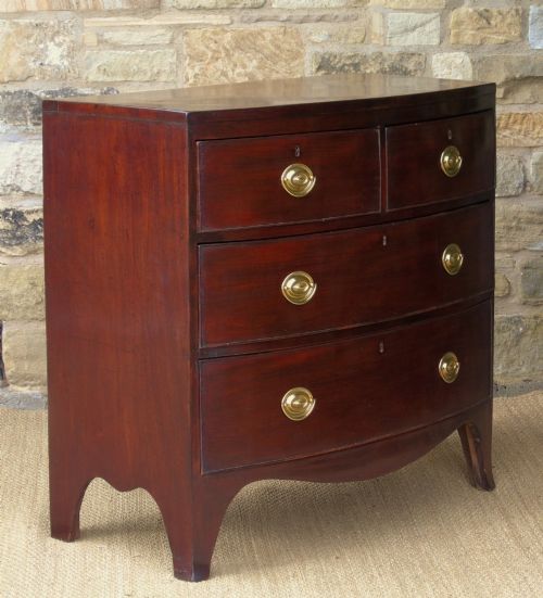 Neat George III Mahogany Chest of Drawers 